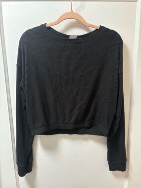 No Boundaries Black Ribbed Cropped Sweatshirt